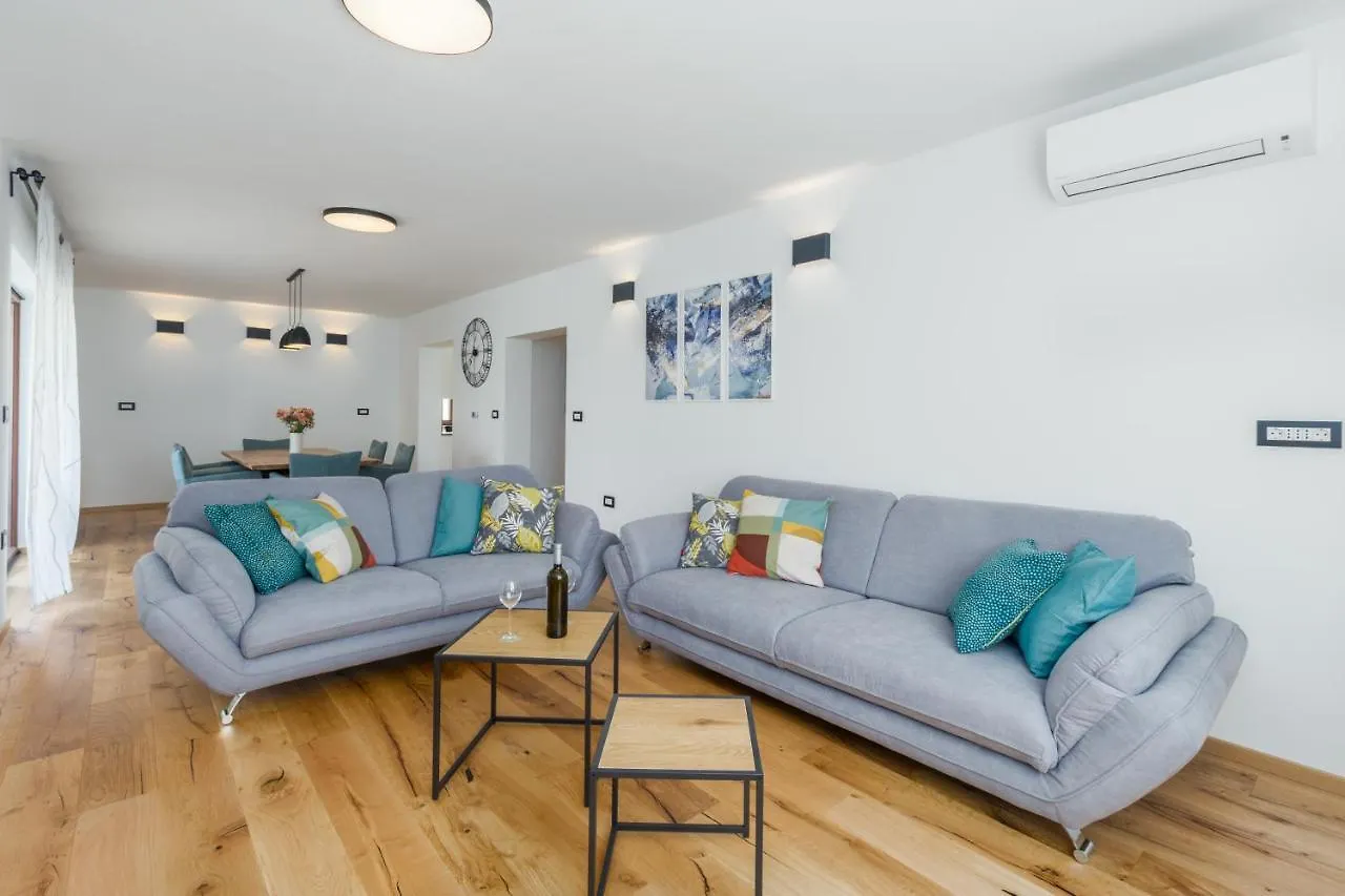 Es Residence Rovinj 0*,